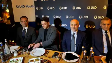 Kılıç ve Özil, Almanya'da Sahura Katıldı